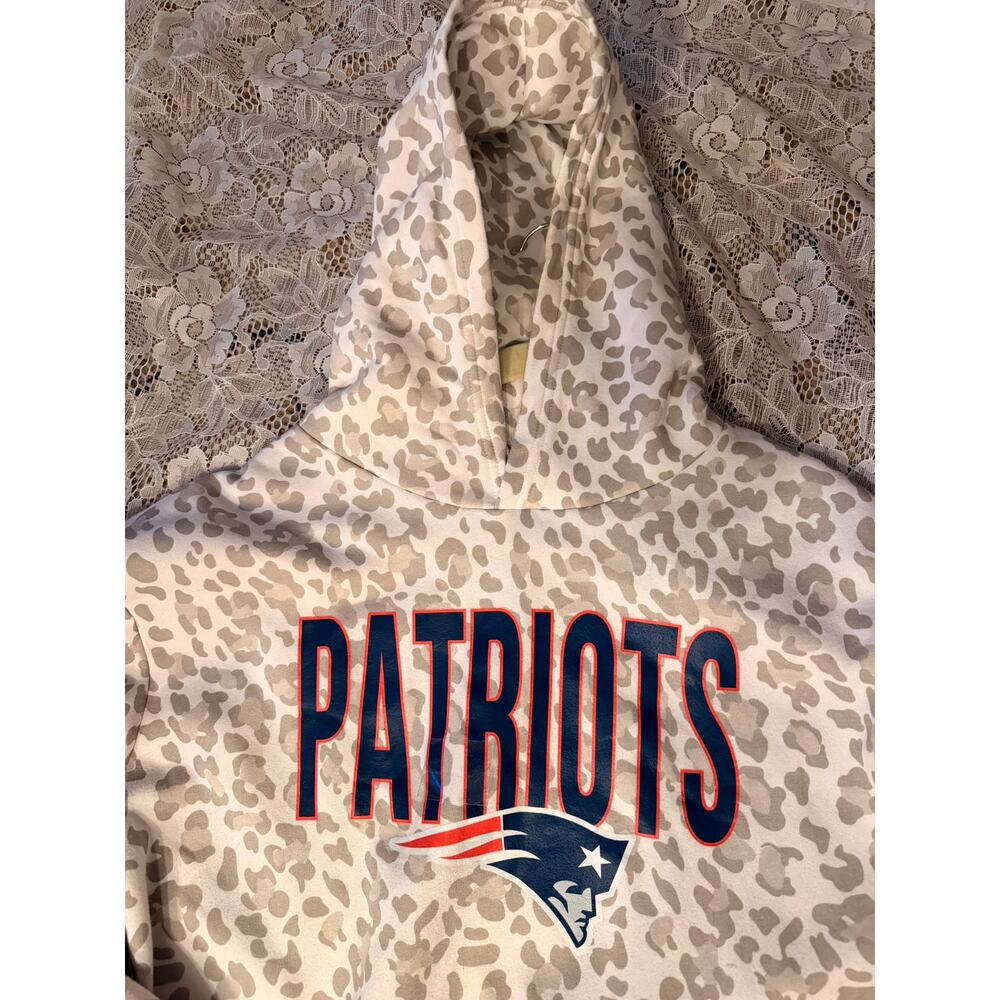 New England Patriots leopard print hoodie women’s oversized NFLsweatshirt